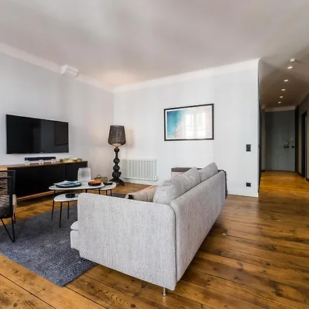 Apartment Spotlight Keyweek Stunning & Spacious In Heart Of Town Biarritz