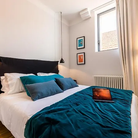 Spotlight Keyweek Stunning & Spacious In Heart Of Town *